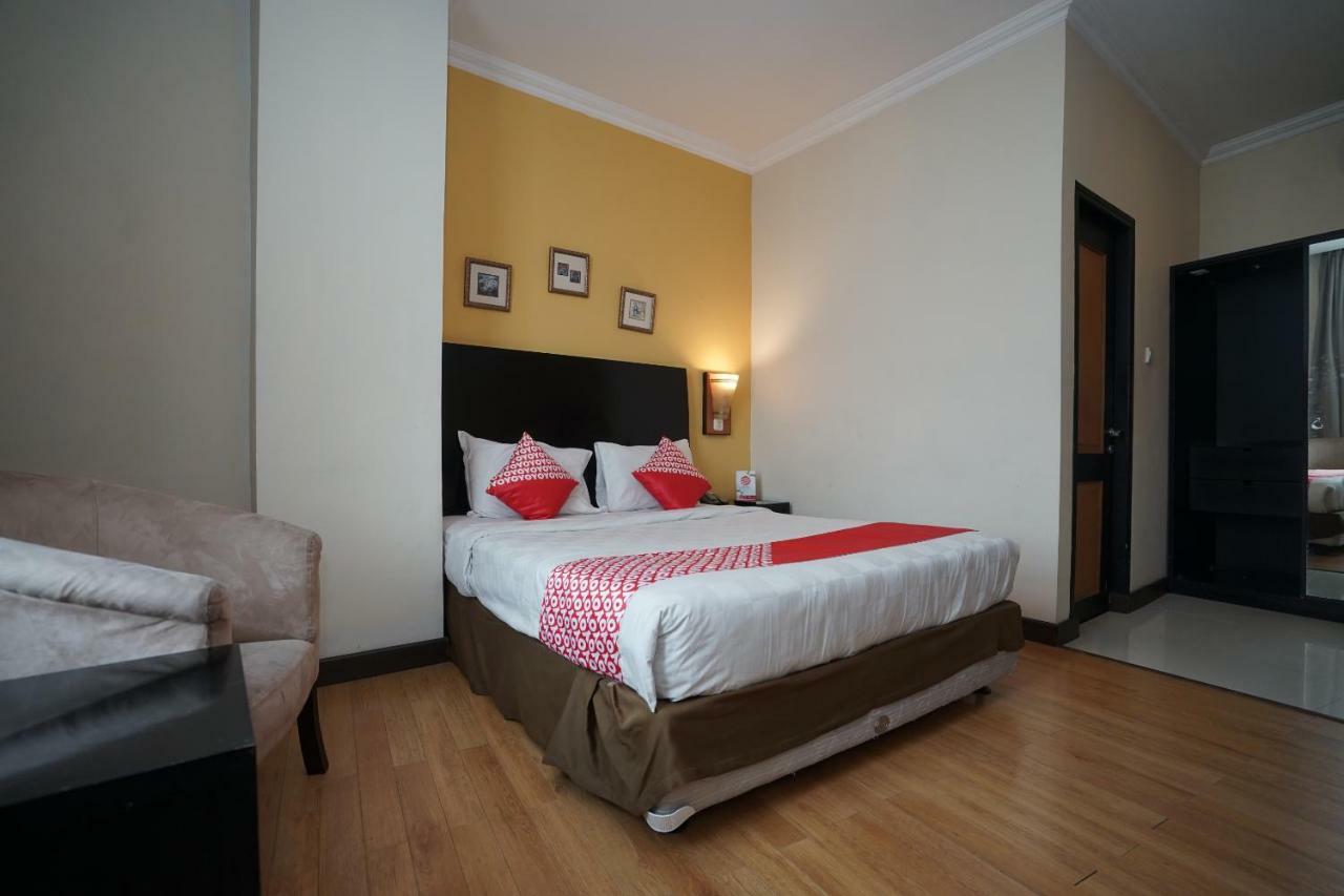 Capital O 1128 Hotel Imara 巨港 外观 照片