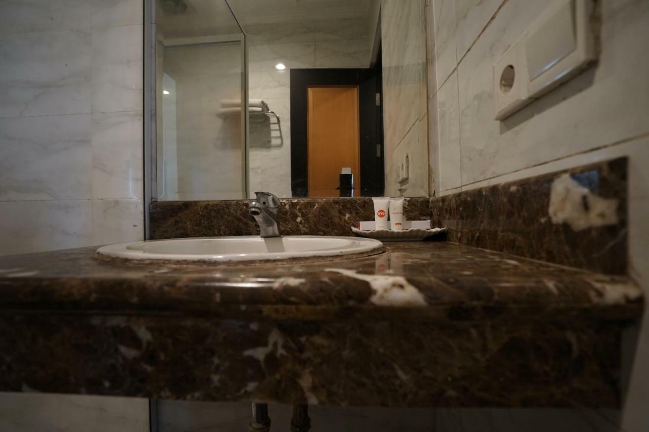 Capital O 1128 Hotel Imara 巨港 外观 照片